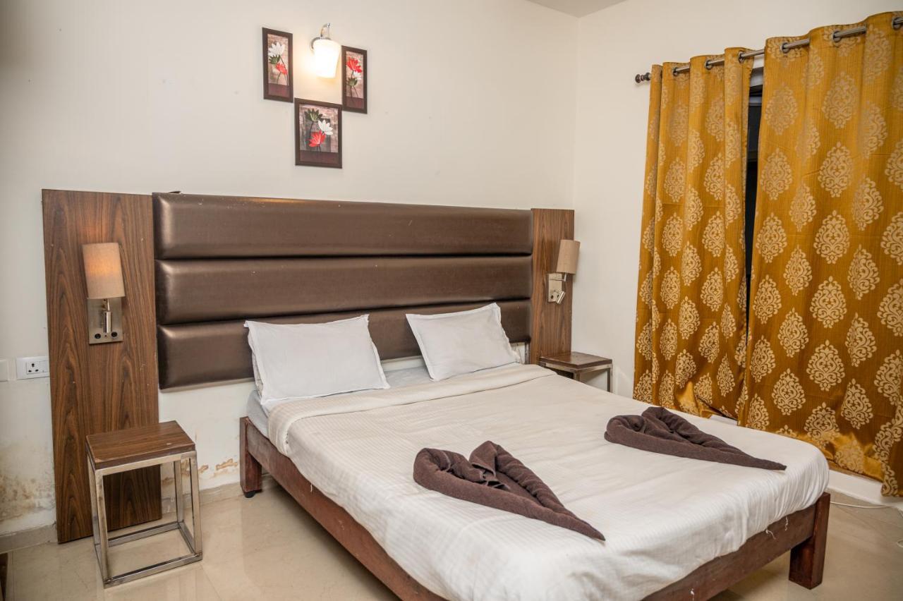 ארפורה Ronnie'S Studio Apartment מראה חיצוני תמונה