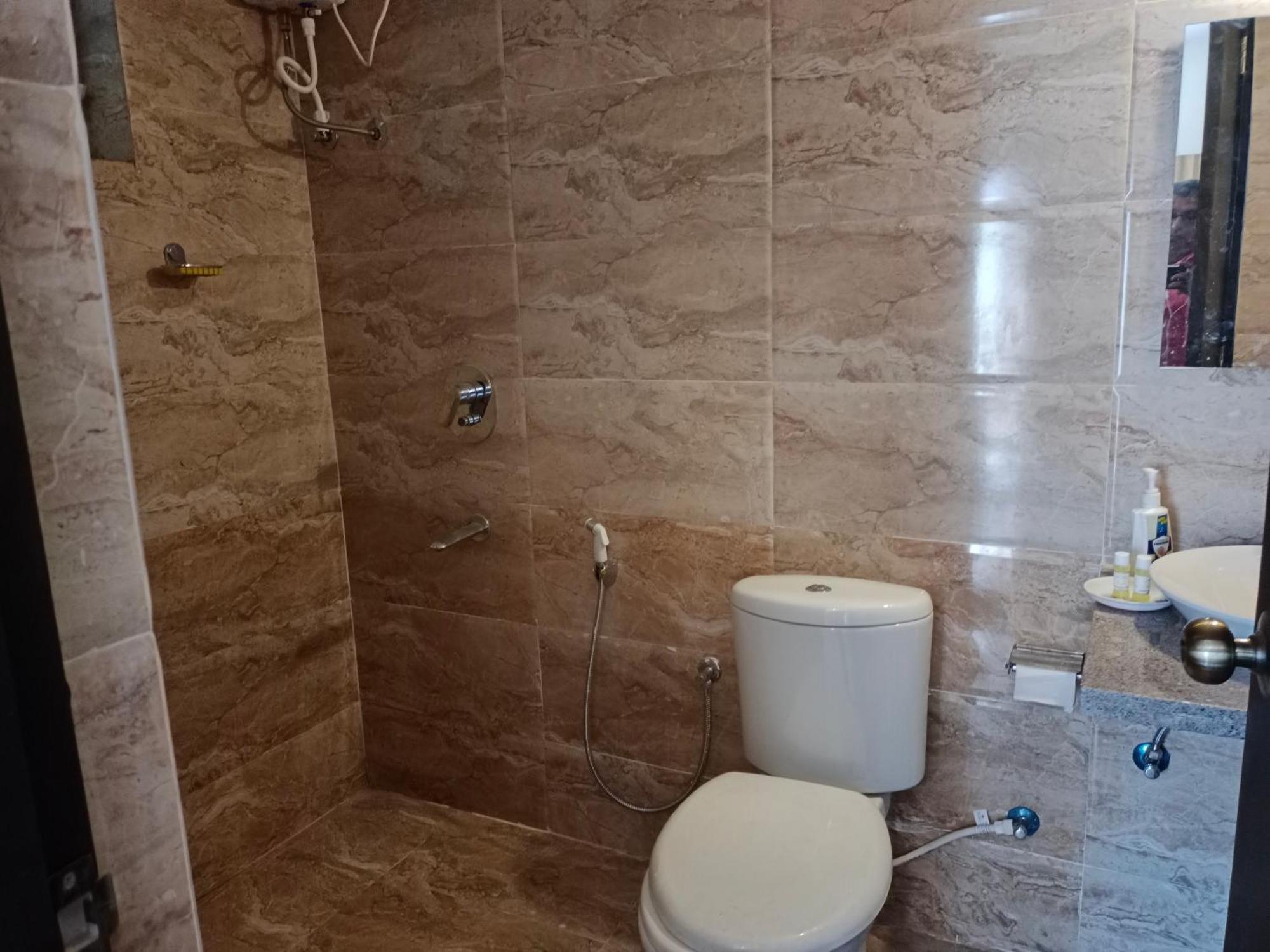 ארפורה Ronnie'S Studio Apartment מראה חיצוני תמונה